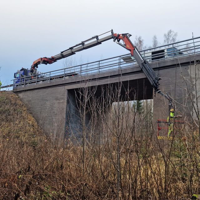 kuljetus ja nostopalvelu ojonen